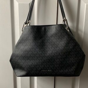 Michael Kors bag barely used